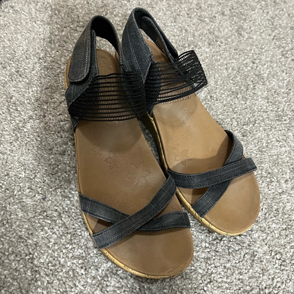 skechers cali beverlee sandals 8